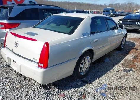 2009 Cadillac Dts 1Sd z USA, uszkodzony, nr VIN 1G6KD57Y69U135840